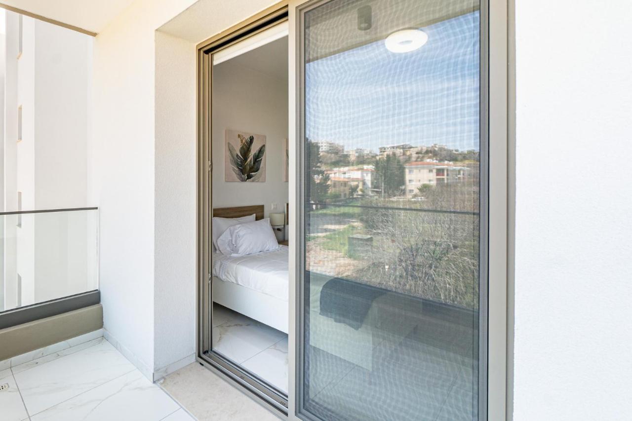 Adolina Apartments By Ezoria Villas Paphos Eksteriør billede