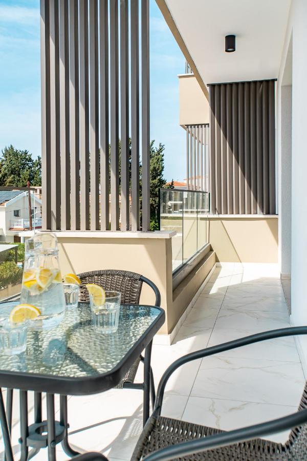 Adolina Apartments By Ezoria Villas Paphos Eksteriør billede
